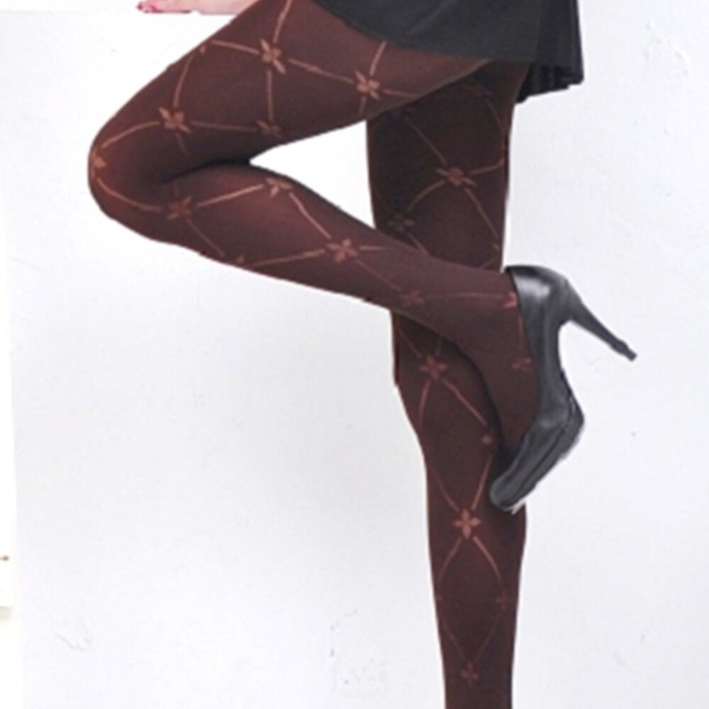 Pantyhose made for petite ladies - NEW!  Rectangle pattern in brown (thick)